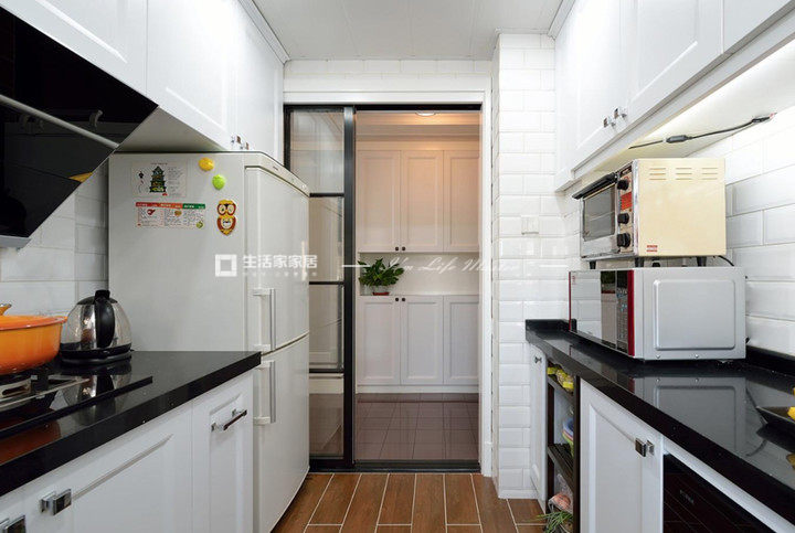 厨房门装修设计选材攻略，你家的厨房装修了吗？