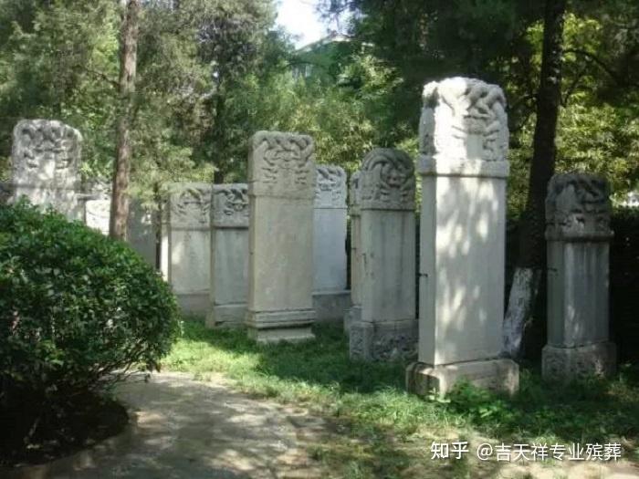 慈世堂:坟墓能埋两个人吗?价格是否相同?